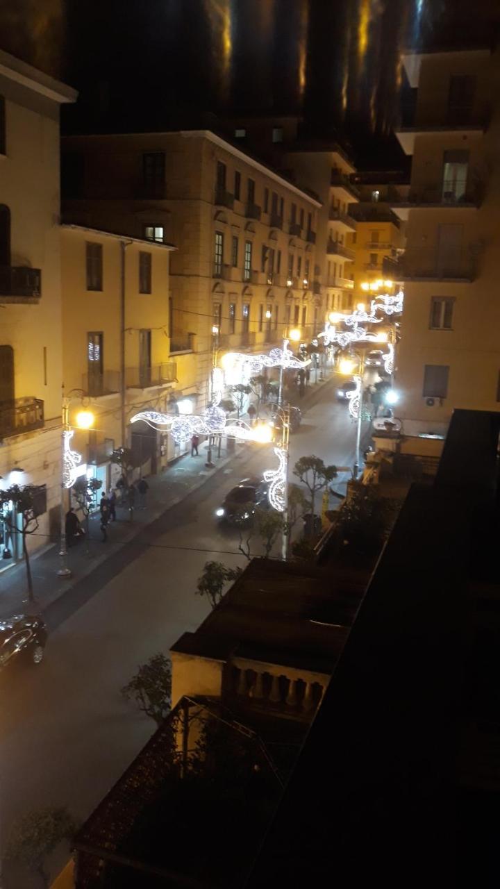B&B Villa Italia Σαλέρνο Εξωτερικό φωτογραφία